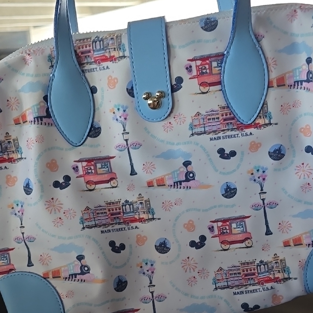 Stoney Clover Lane Main Street Disney World Disneyland Crossbody Pouchette 03 - Picture 7 of 7